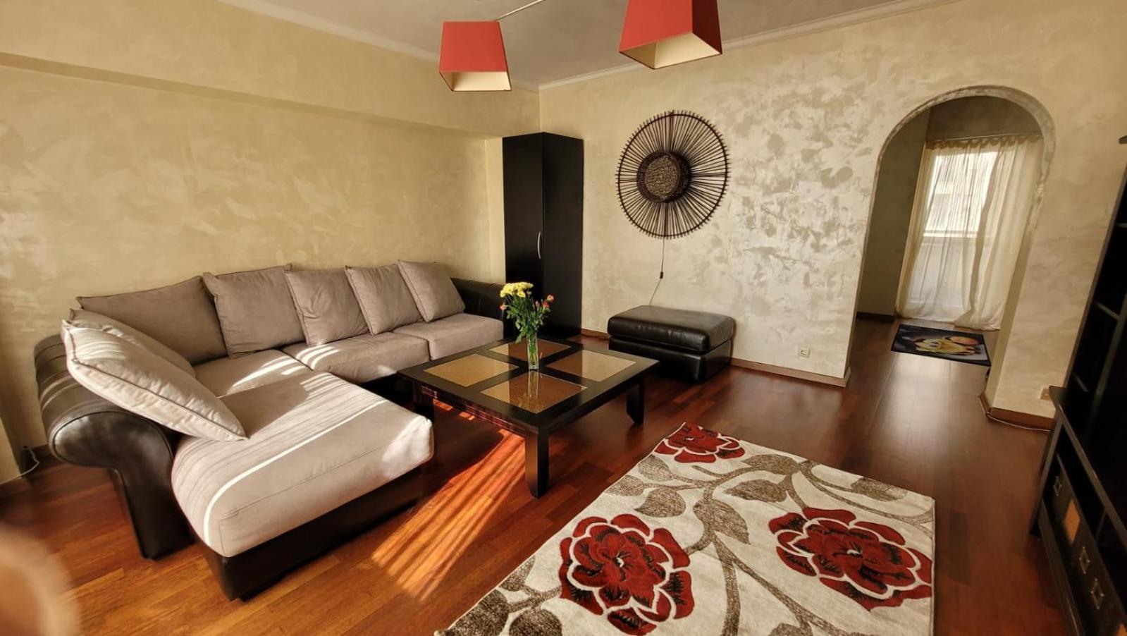 Downtown Top Apartments Bucarest Esterno foto